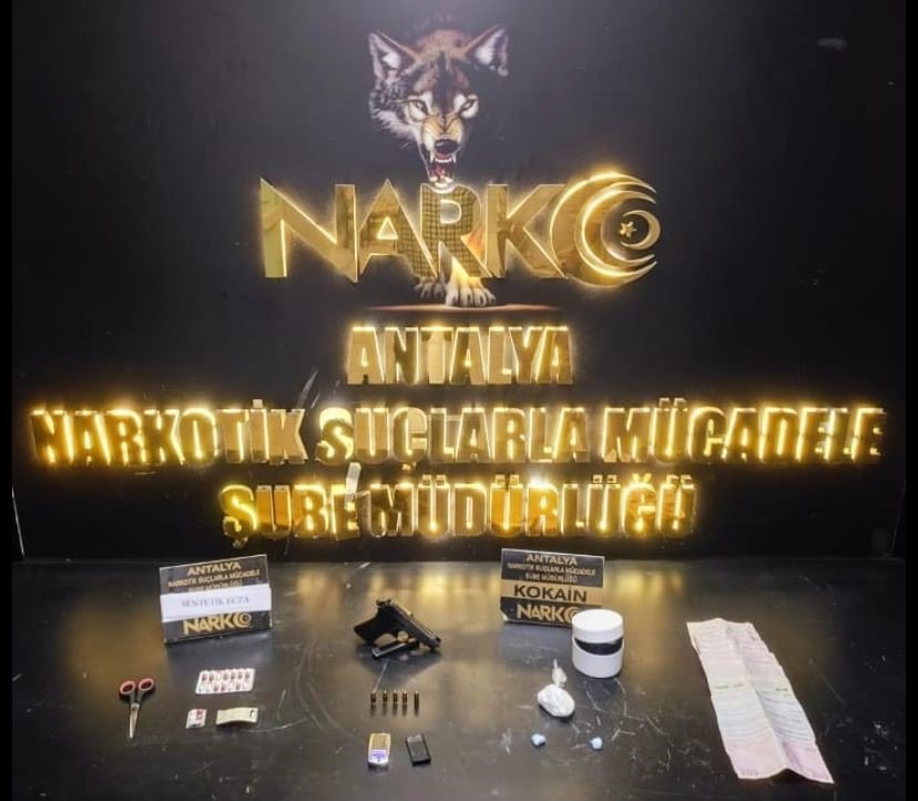 Antalya’da Uyuşturucu Operasyonu: 17 Tutuklama