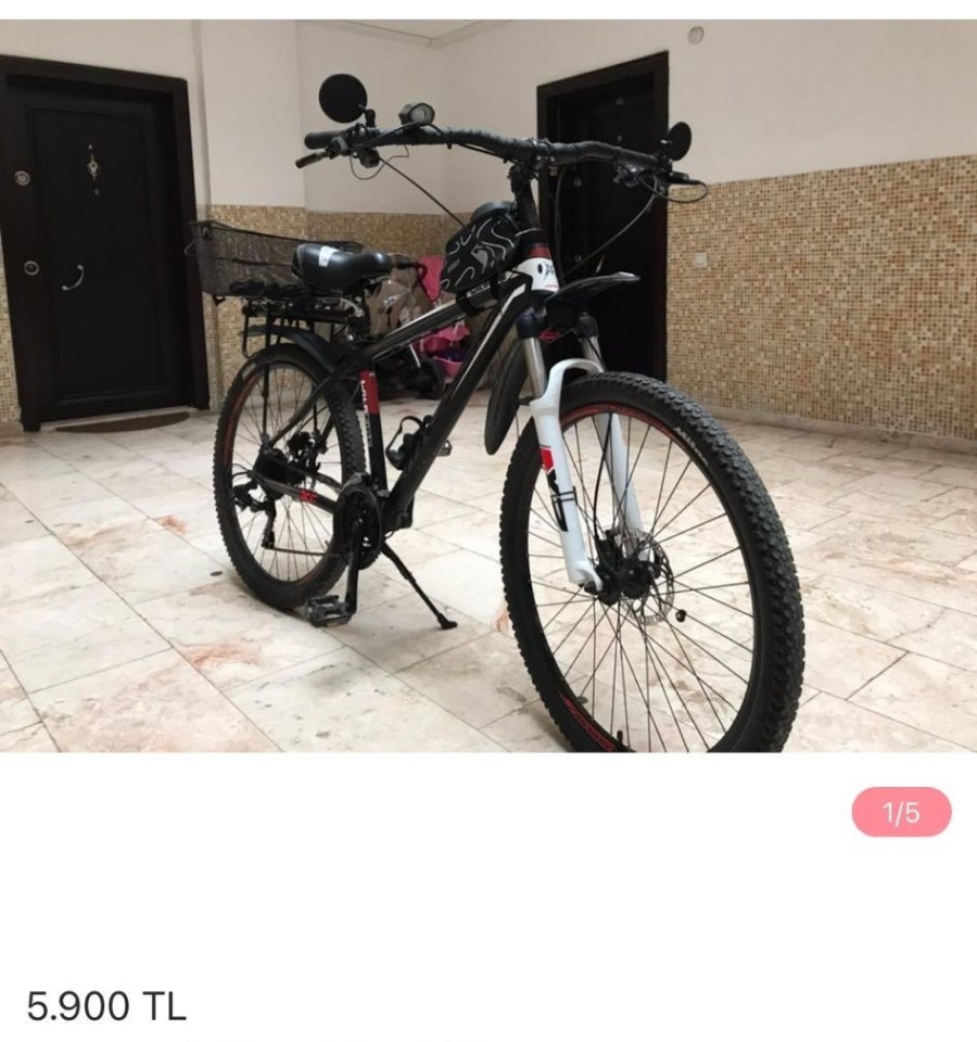 Uraynalı Genç Kız, Çalınan Bisikletine Dedektif Gibi İz Sürerek Ulaştı