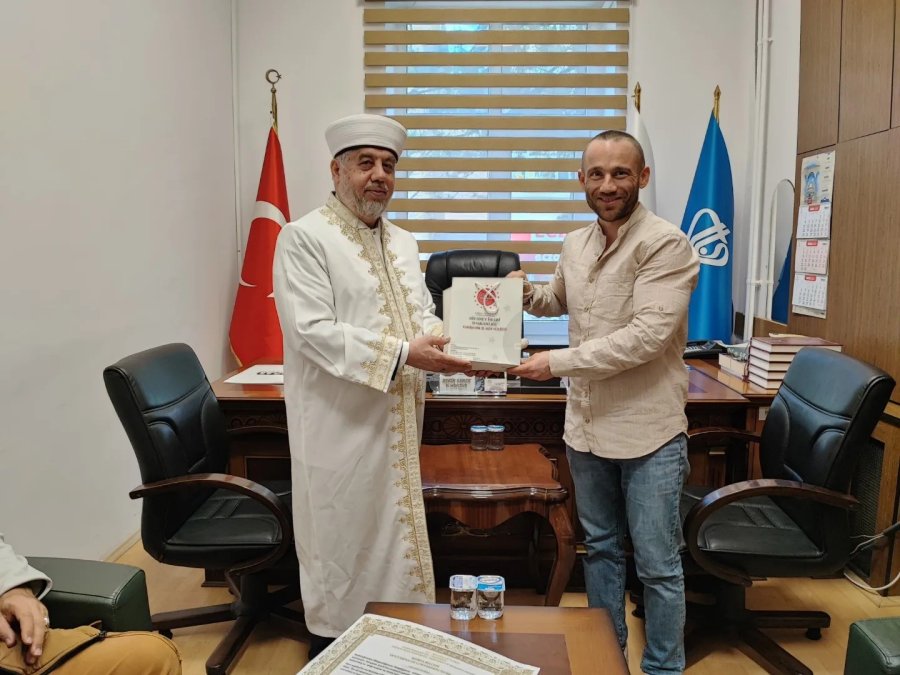 Eskişehir’de Müslüman Olan Nicolai Ve Maria Arif Davud Ve Meryem İsimlerini Aldılar