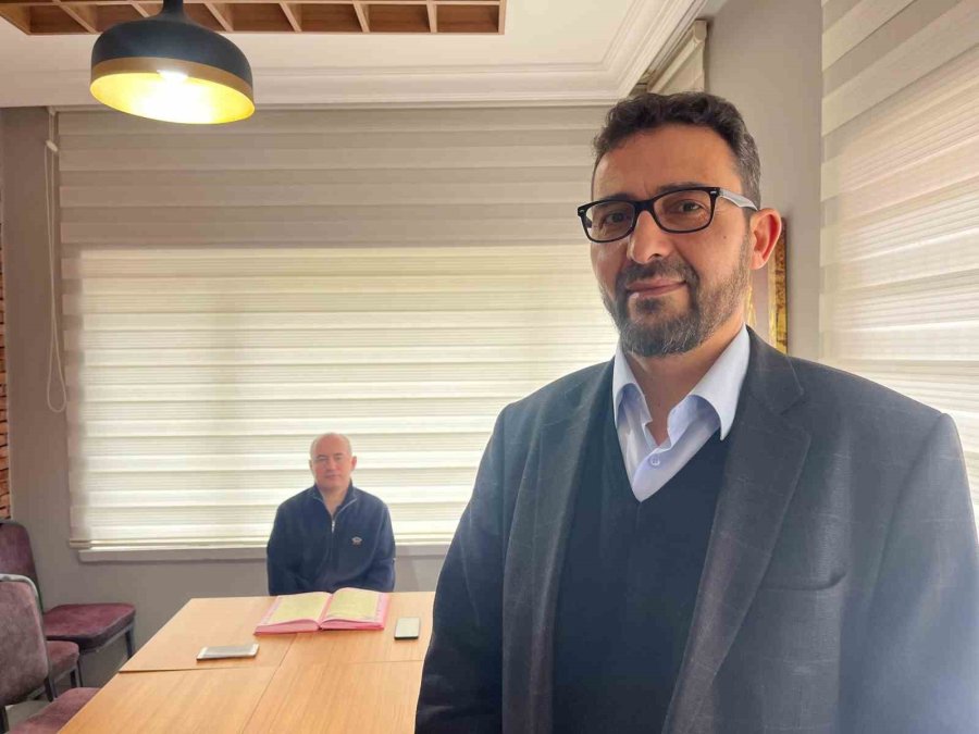 İşitme Engellilerin Ramazan’da ‘kur’an-ı Kerim’ Azmi Takdir Topluyor