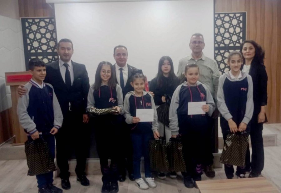 Odunpazarı Müftülüğü “çanakkale Deniz Zaferi Ve Şehitleri Anma Günü" Etkinlikleri Kapsamında Yarışmalar Düzenledi