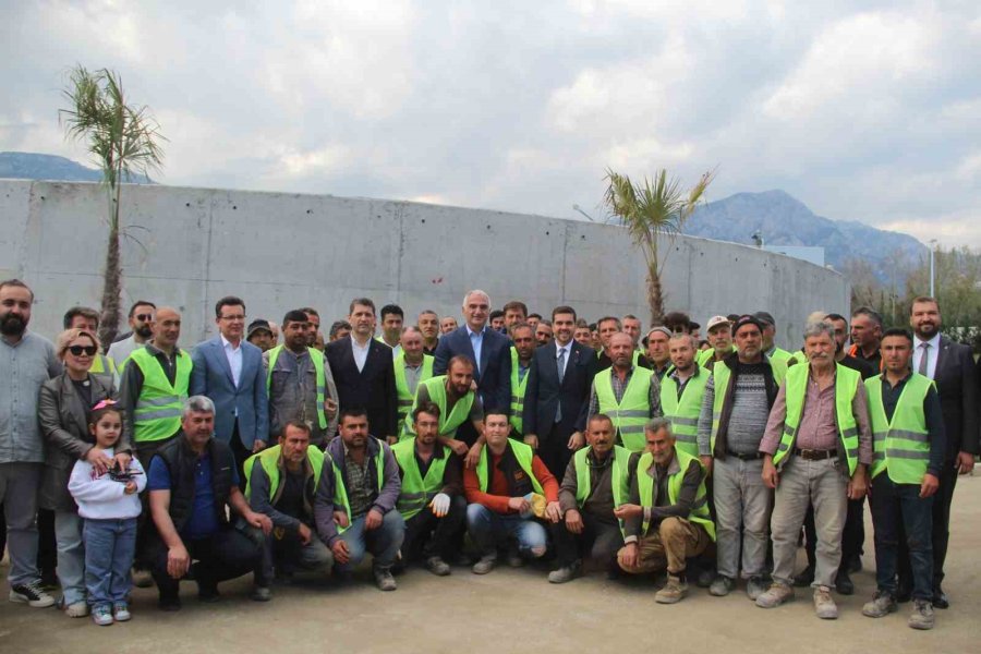 Bakan Ersoy: "kemer’in 50 Yıl Süreyle Atık Su Sorununu Çözüldü"