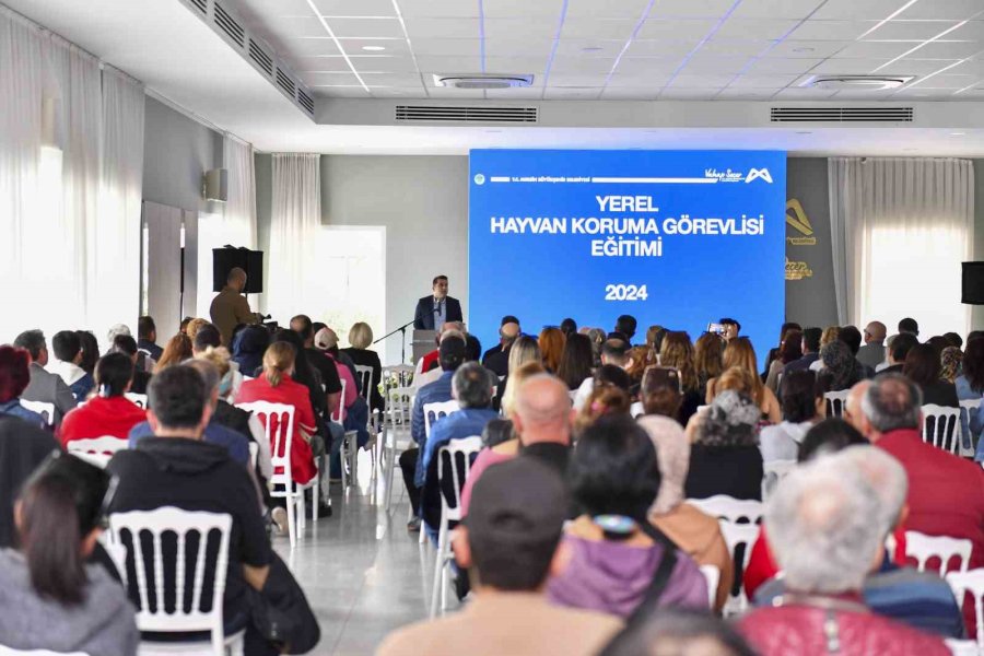 Sokak Hayvanı Gönüllülerine Yönelik ’yerel Hayvan Koruma Görevlisi Eğitimi’ Düzenlendi