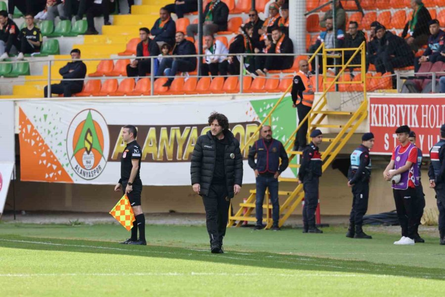 Trendyol Süper Lig: Alanyaspor: 0 - Kayserispor: 0 (ilk Yarı)