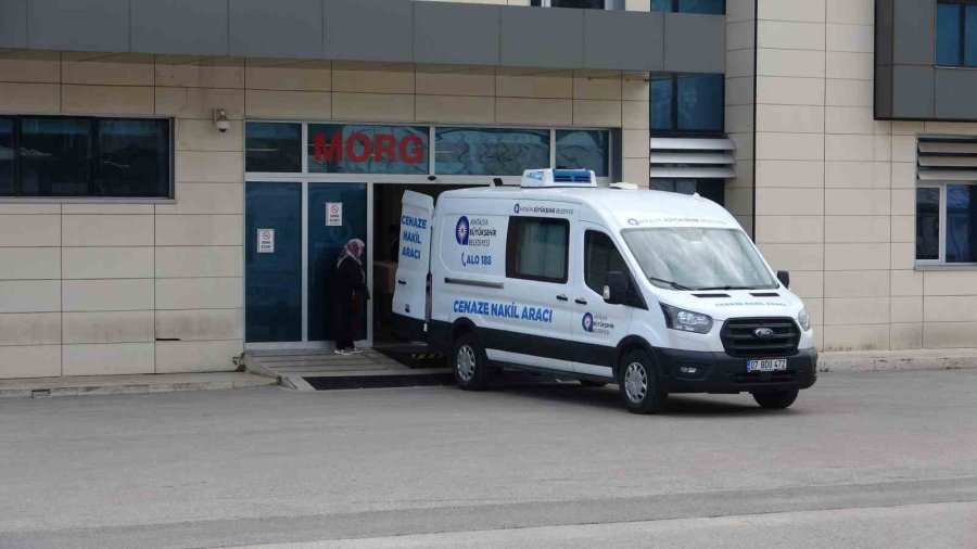 Husumetlisini 12 Kurşunla Öldürdü