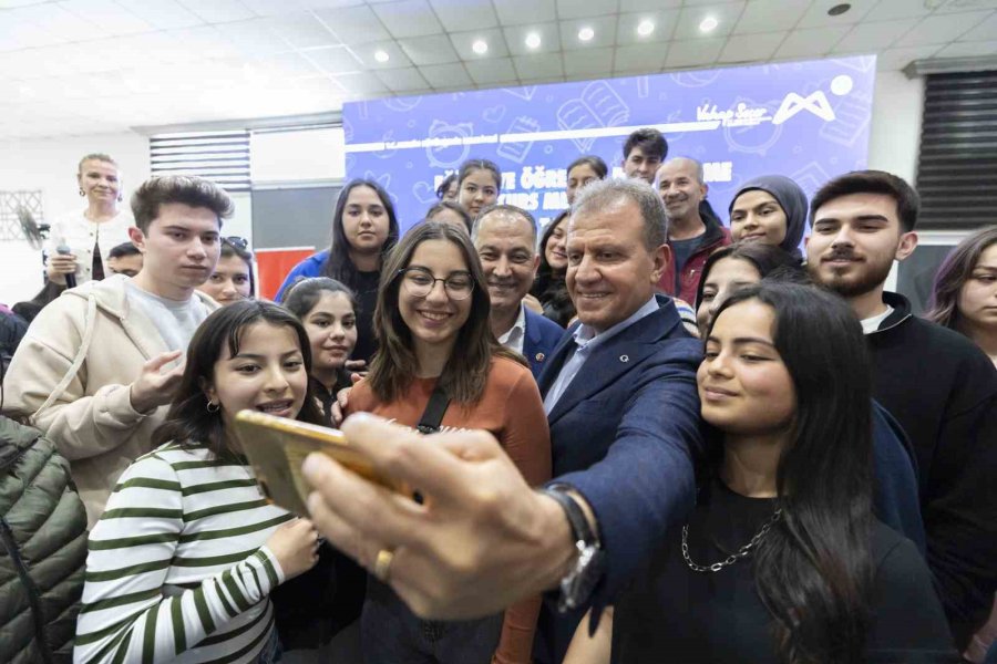 Seçer: "gençlerimizin Geleceğini Önemsiyoruz"