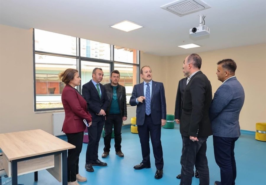 Mersin Engelsiz Gençlik Merkezi Tamamlandı