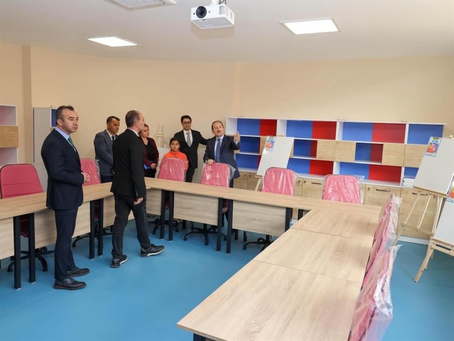 Mersin Engelsiz Gençlik Merkezi Tamamlandı