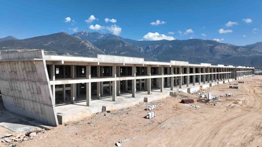 Antalya Büyükşehir, Kaş’a Dev Bir Toptancı Hal Kompleksi İnşa Ediyor