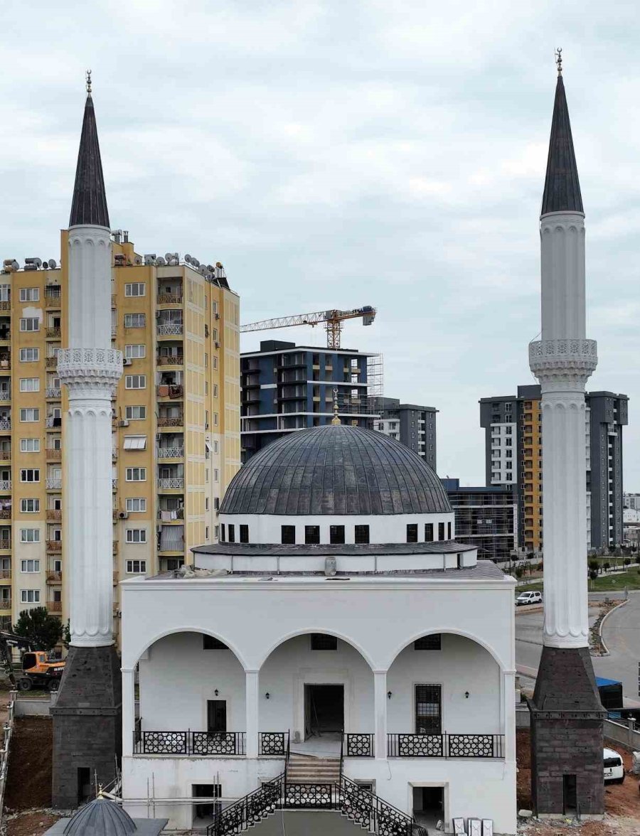 Kepez Güneş Mahallesi’nde Anahtarlar Veriliyor