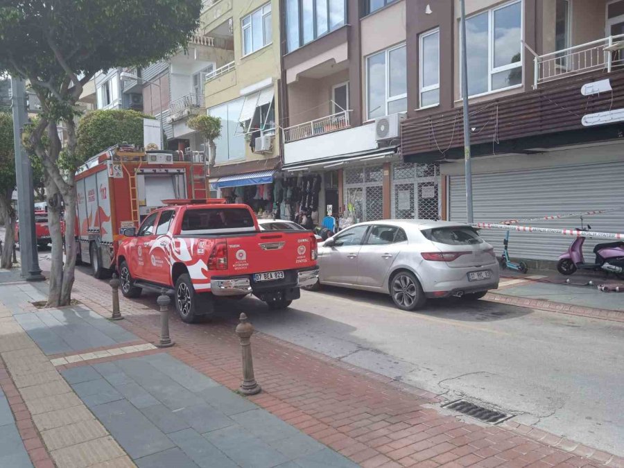 Apartman Dairesinde Çıkan Yangın Korkuttu