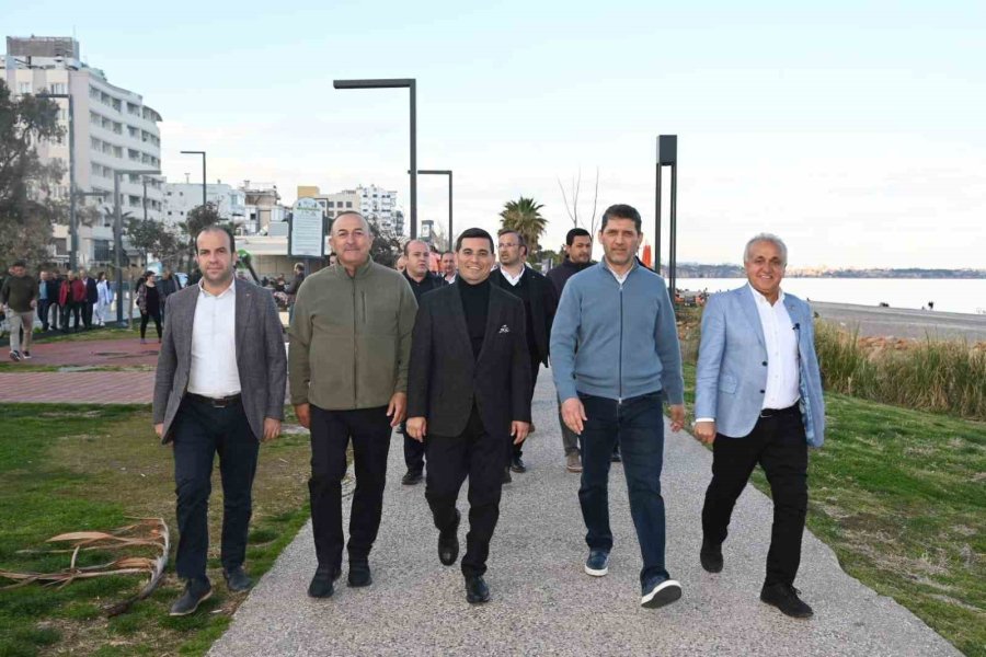 Tütüncü, Konyaaltı Sahilinde