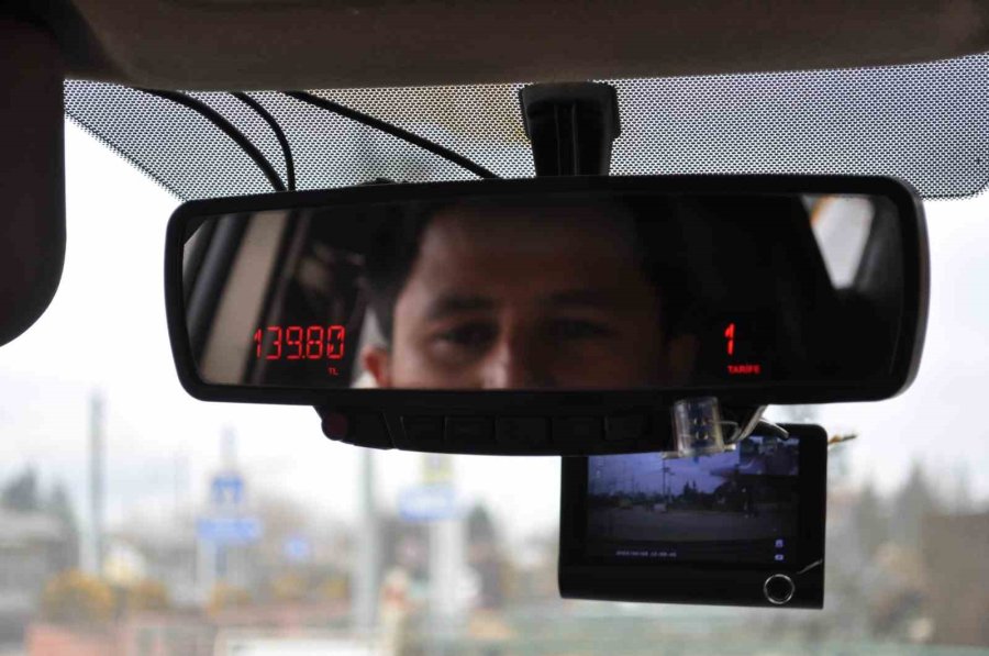 Taksiciler, Oğuz Erge’ninki Gibi Olaylar Yaşamamak İçin Yetkililerin Tedbir Almasını Bekliyor