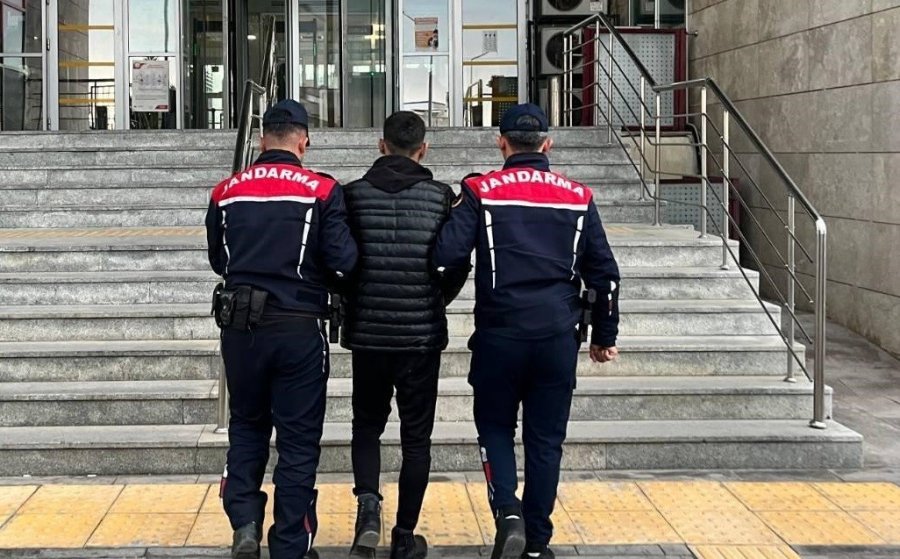 Mersin’de Uyuşturucu Operasyonu: 3 Tutuklama