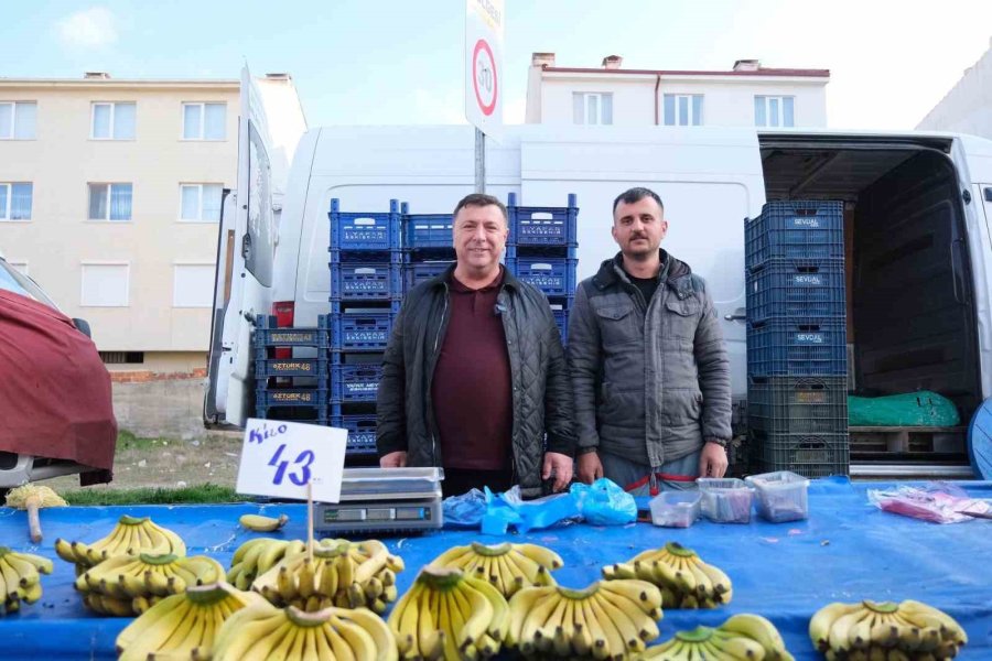 Özkan Alp: "pazarcı Esnafının Yanındayım"
