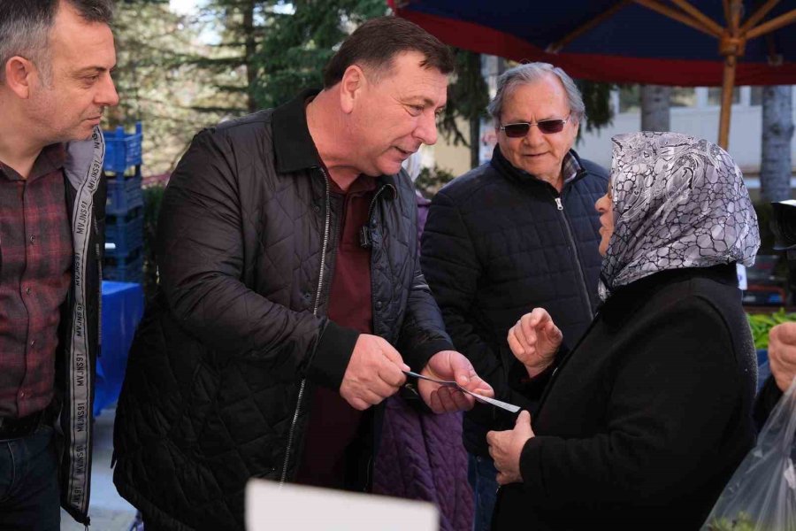 Özkan Alp: "pazarcı Esnafının Yanındayım"