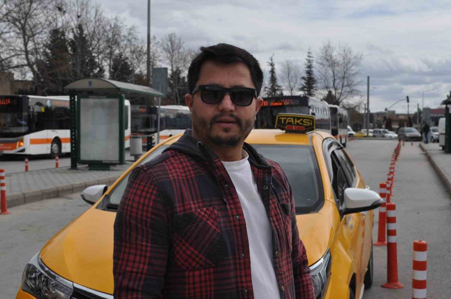 Taksiciler, Oğuz Erge’ninki Gibi Olaylar Yaşamamak İçin Yetkililerin Tedbir Almasını Bekliyor