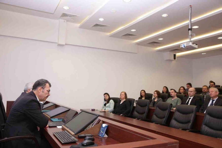 Tübitak Başkanı Prof. Dr. Hasan Mandal, Esogü Öğretim Üyeleri İle Buluştu