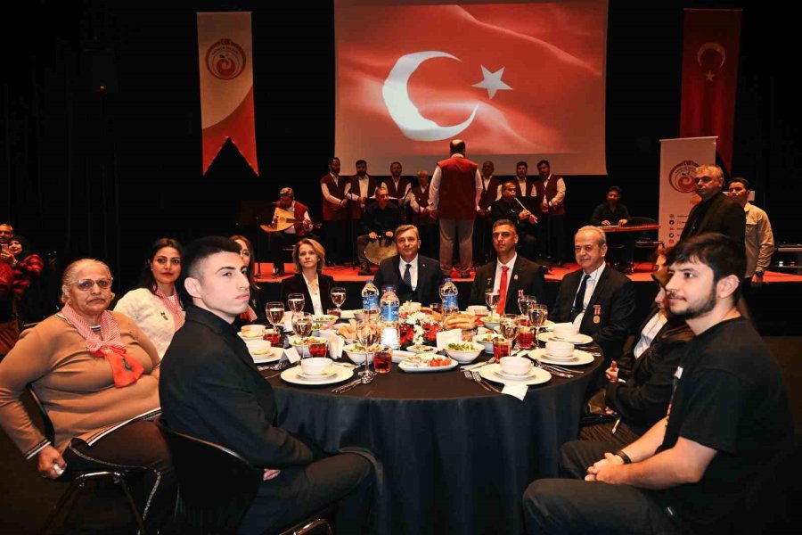 Vali Şahin:" Büyük Zaferler, Büyük Bedellerle Geliyor"