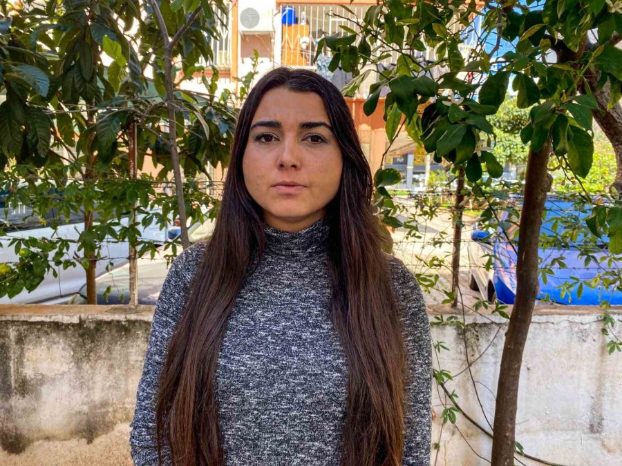 Öğretmenin Öğrencisinin Ağzını Kapatarak Çenesini Sıkması Öğretmen Anneyi İsyan Ettirdi