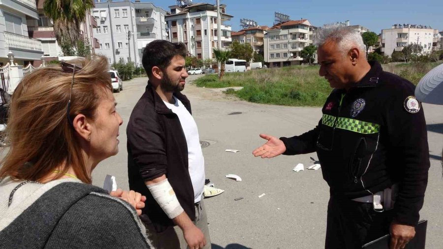 Kazada Kolundan Yaralanan Sürücü Tüm Israra Rağmen Hastaneye Gitmedi