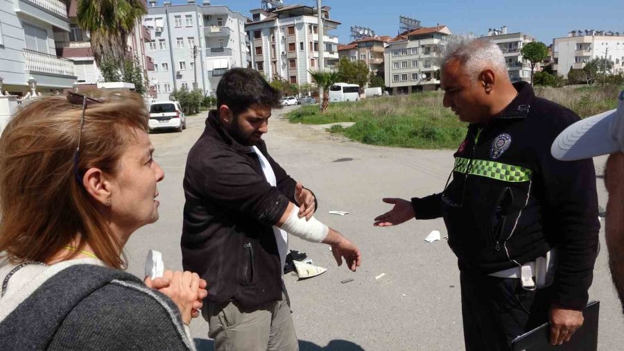 Kazada Kolundan Yaralanan Sürücü Tüm Israra Rağmen Hastaneye Gitmedi