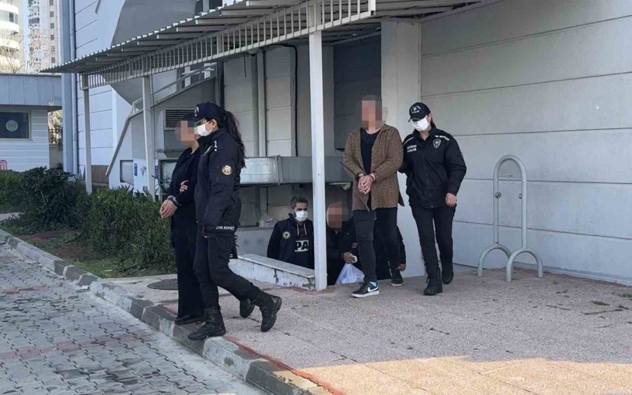 Mersin’de Pkk Şüphelileri Adliyeye Sevk Edildi