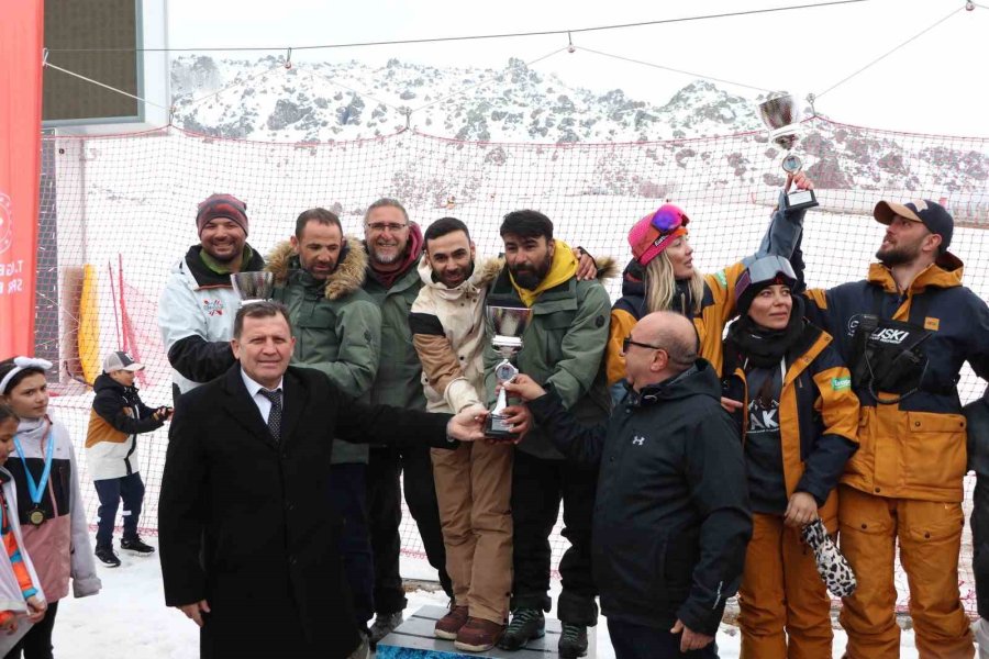 Snowboard Türkiye Şampiyonu Kayseri Oldu