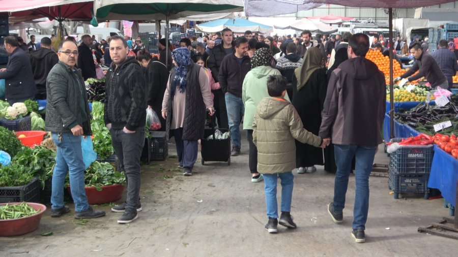 Aksaray’da Ramazan Ayında Semt Pazarları İlgi Görüyor