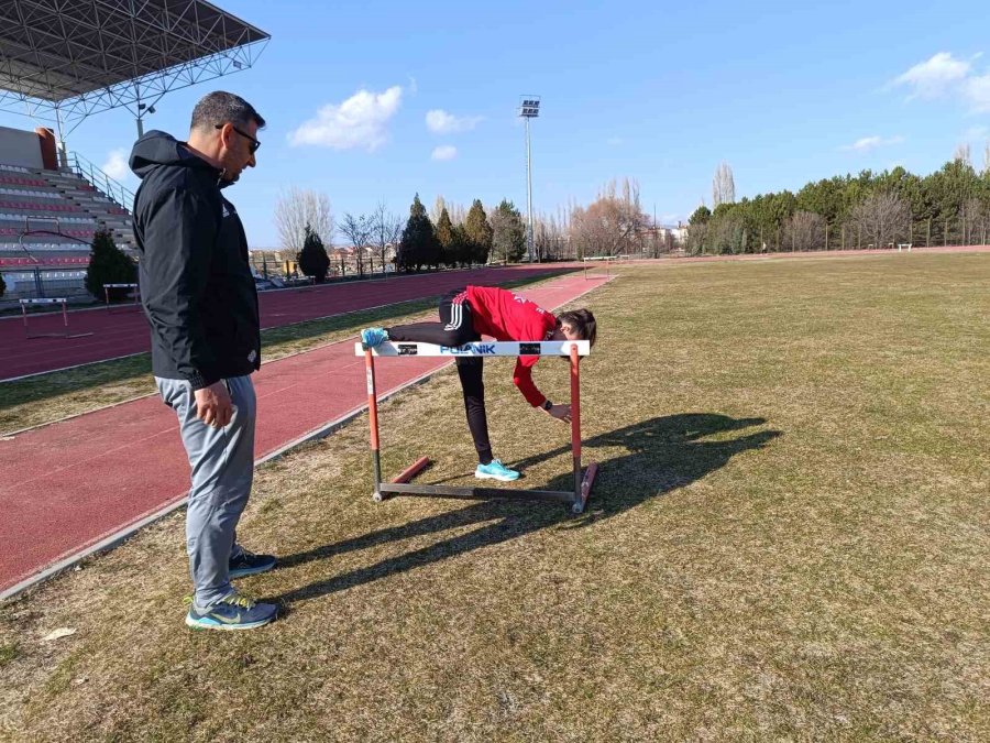 Genç Atlet 20’nin Üzerinde Rekor Kırdı Şimdiki Hedefi 2028 Olimpiyatları
