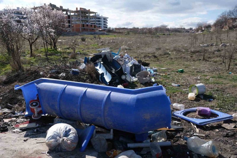 Ayşe Ünlüce’nin Topu İlçe Belediyelerine Attığı İddiası