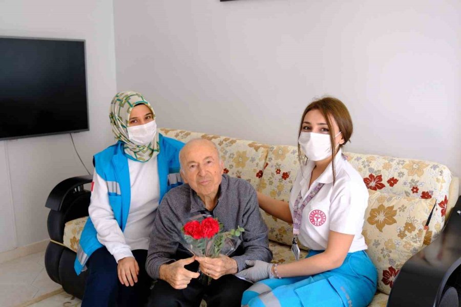Mersin Şehir Hastanesinden "yaşlılara Saygı Haftası’nda" Anlamlı Ziyaret