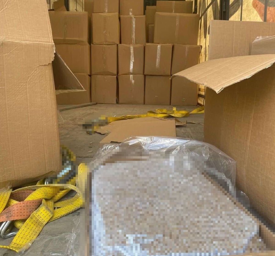 Mersin’de 2 Milyon Kaçak Makaron Ele Geçirildi