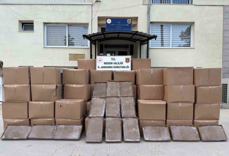 Mersin’de 2 Milyon Kaçak Makaron Ele Geçirildi