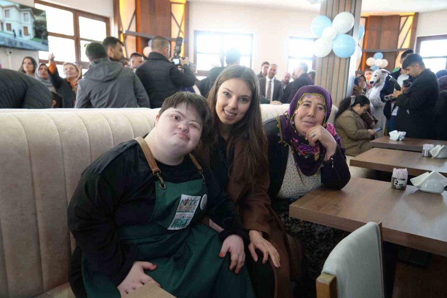 Niğde’nin En ’özel’ Kafesi Açıldı