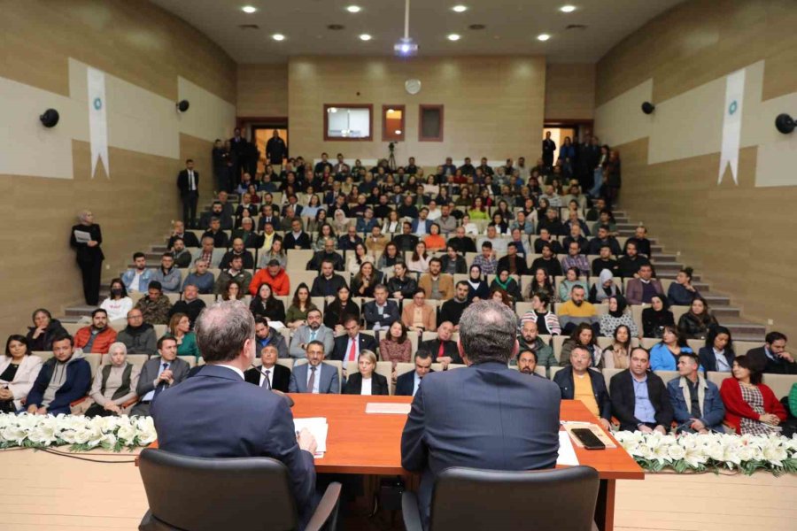 Tübitak Başkanı Niğde’de Akademisyenlerle Buluştu