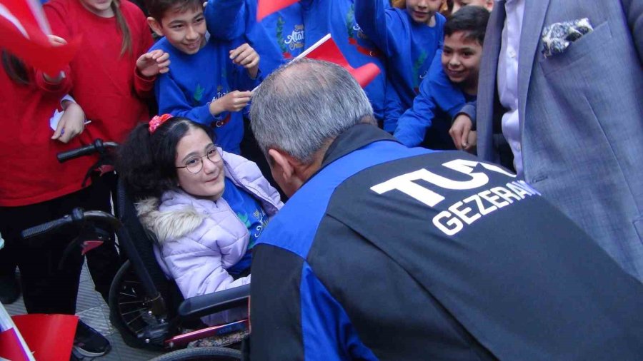 Türkiye’nin İlk Astronotu Alper Gezeravcı Memleketi Silifke’de
