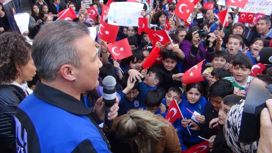 Türkiye’nin İlk Astronotu Alper Gezeravcı Memleketi Silifke’de