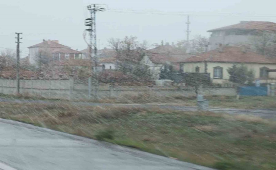 Aksaray’da Kar Yağışı Etkili Oluyor