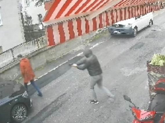 Konya’da Avukat Aracına Binerken Silahlı Vurularak Yaralandı