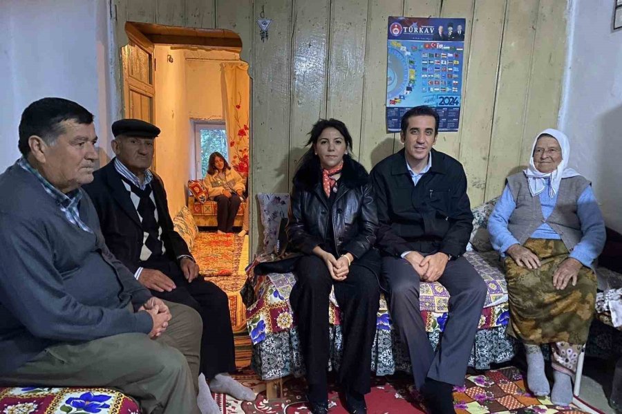 Kaymakam Topsakaloğlu, İftarda Vatandaşların Evine Konuk Oluyor