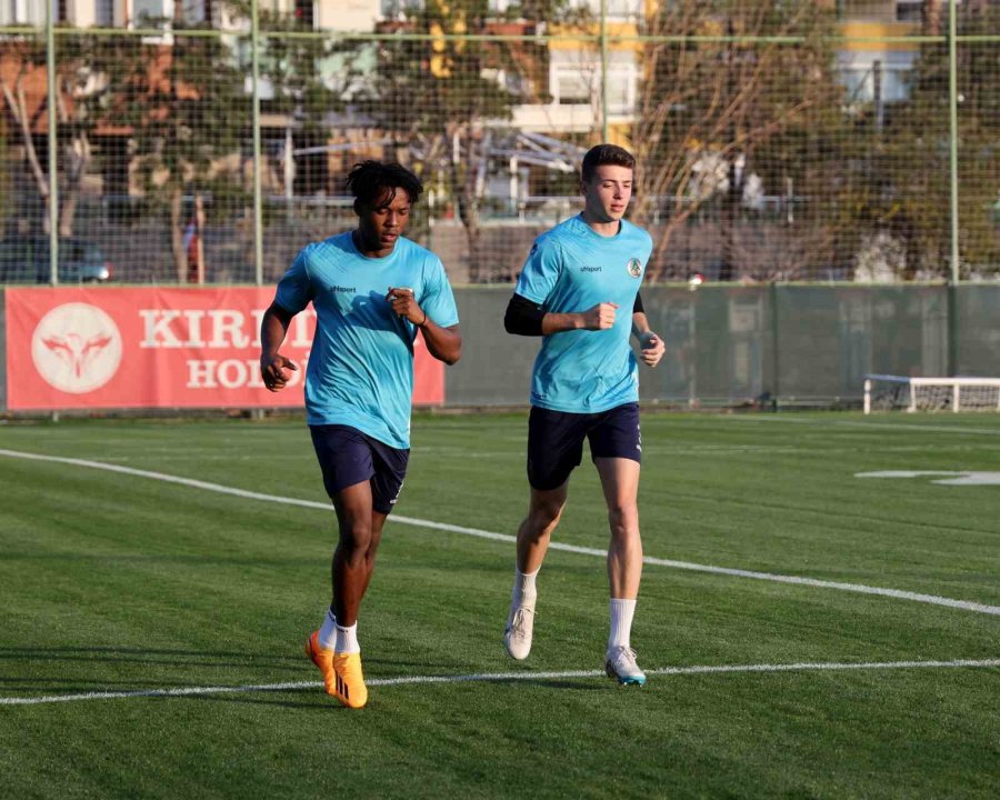 Alanyaspor, Gaziantep Fk Maçı Hazırlıklarına Başladı