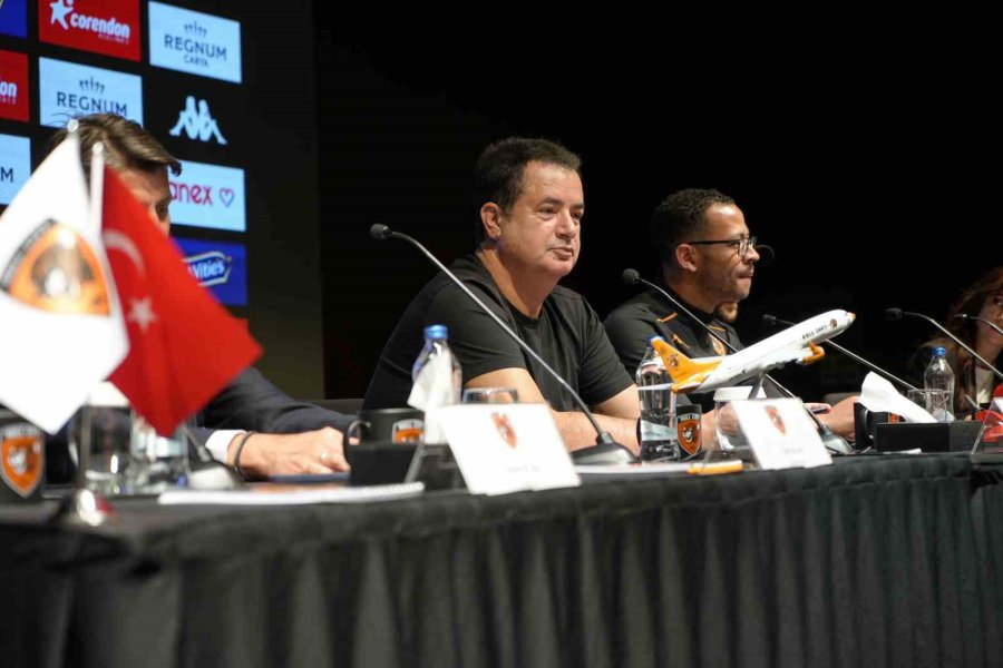 Acun Ilıcalı: "yabancı Hakemler Getirilsin"