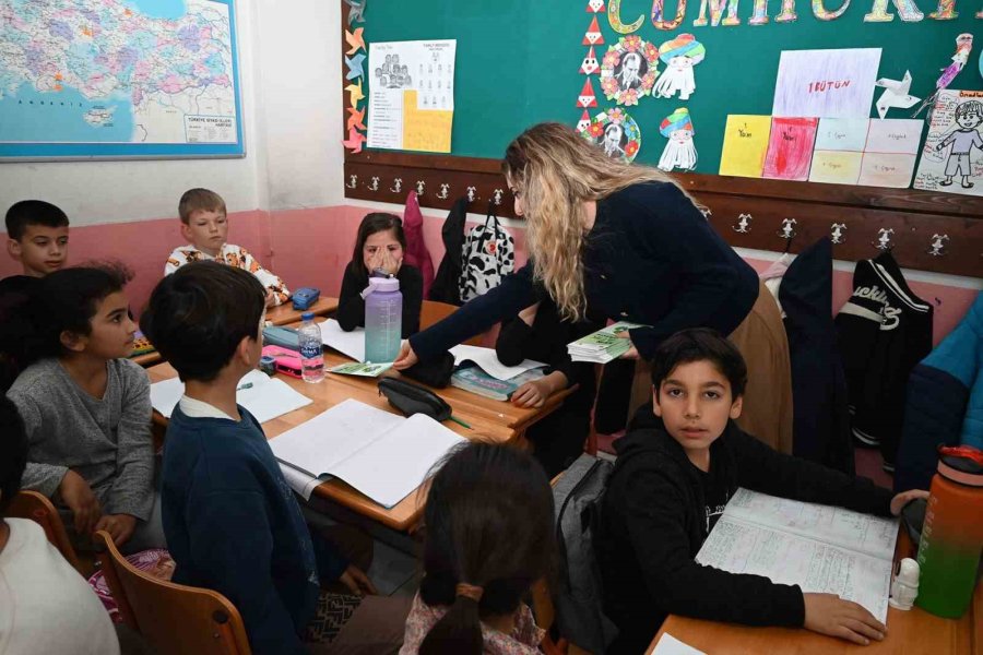 Kemer Belediyesi’nden Okullarda ‘sıfır Atık’ Eğitimi