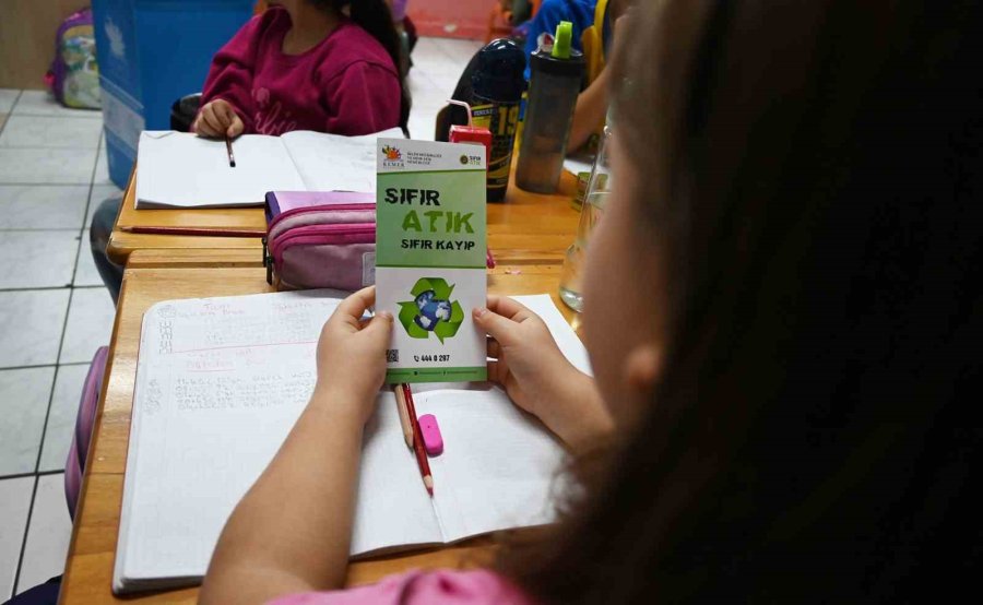 Kemer Belediyesi’nden Okullarda ‘sıfır Atık’ Eğitimi