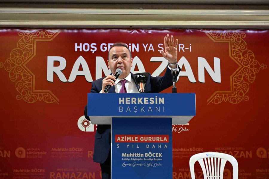 Muhittin Böcek: “yeni Dönemde Aksu’ya Özel Projelerimiz Olacak”