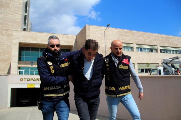 Siyasi Parti Broşürü Kavgasında Tek Kurşunla Can Verdi