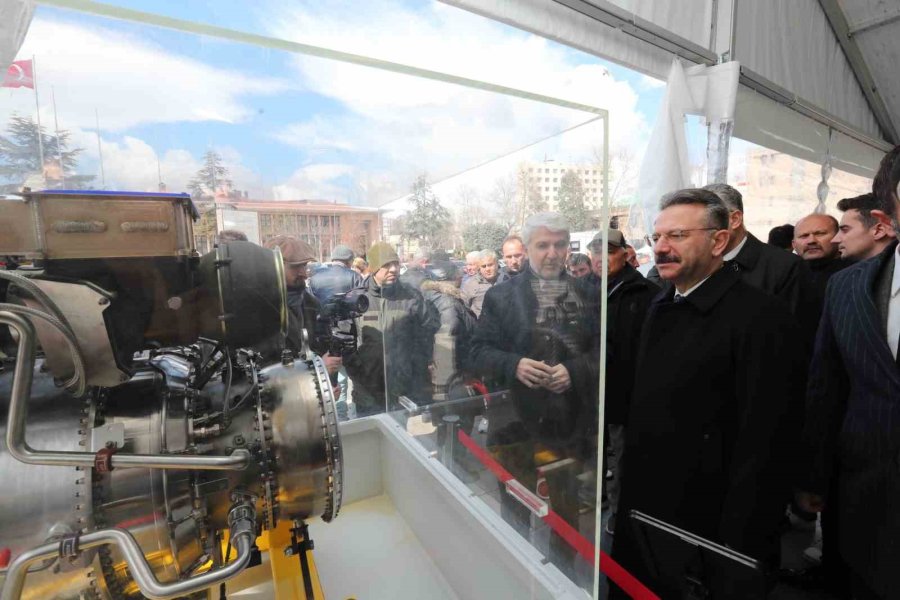 Vali Aksoy Ve Prof. Dr. Mahmut Faruk Akşit Milli Motorları İnceledi