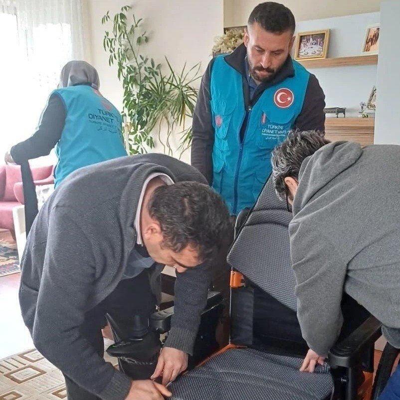 Engelli Aileye Ramazan Sevinci