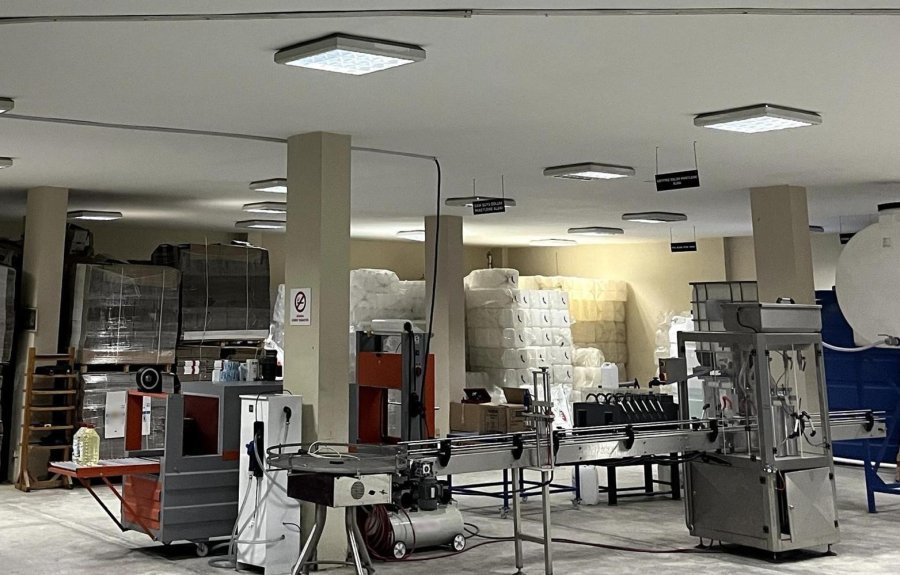 Mersin’de Sahte Alkol Tesisi Ortaya Çıkarıldı: 20 Ton Etil Alkol Ele Geçirildi